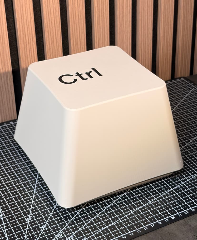 🔥 LAST DAY 49% OFF 🔥 Giant Ctrl Keycap Lamp | Geeky Desk Decor & Charging Base 💻✨