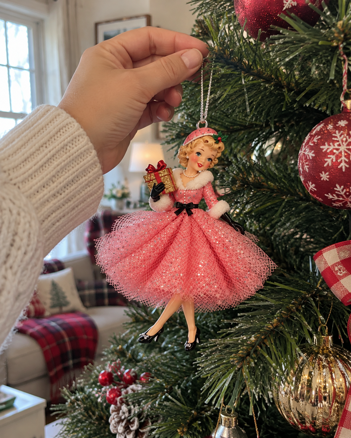 Vintage Christmas Lady Ornaments – 1950s-Inspired Holiday Charm 🎄