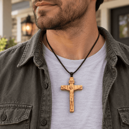 ✝️100% Handmade Wooden Crucifix Necklace – A Symbol of Faith & Hope (𝐃𝐚𝐧𝐢𝐞𝐥 𝐁𝐫𝐨𝐨𝐤𝐬 𝐇𝐚𝐧𝐝𝐦𝐚𝐝𝐞®)