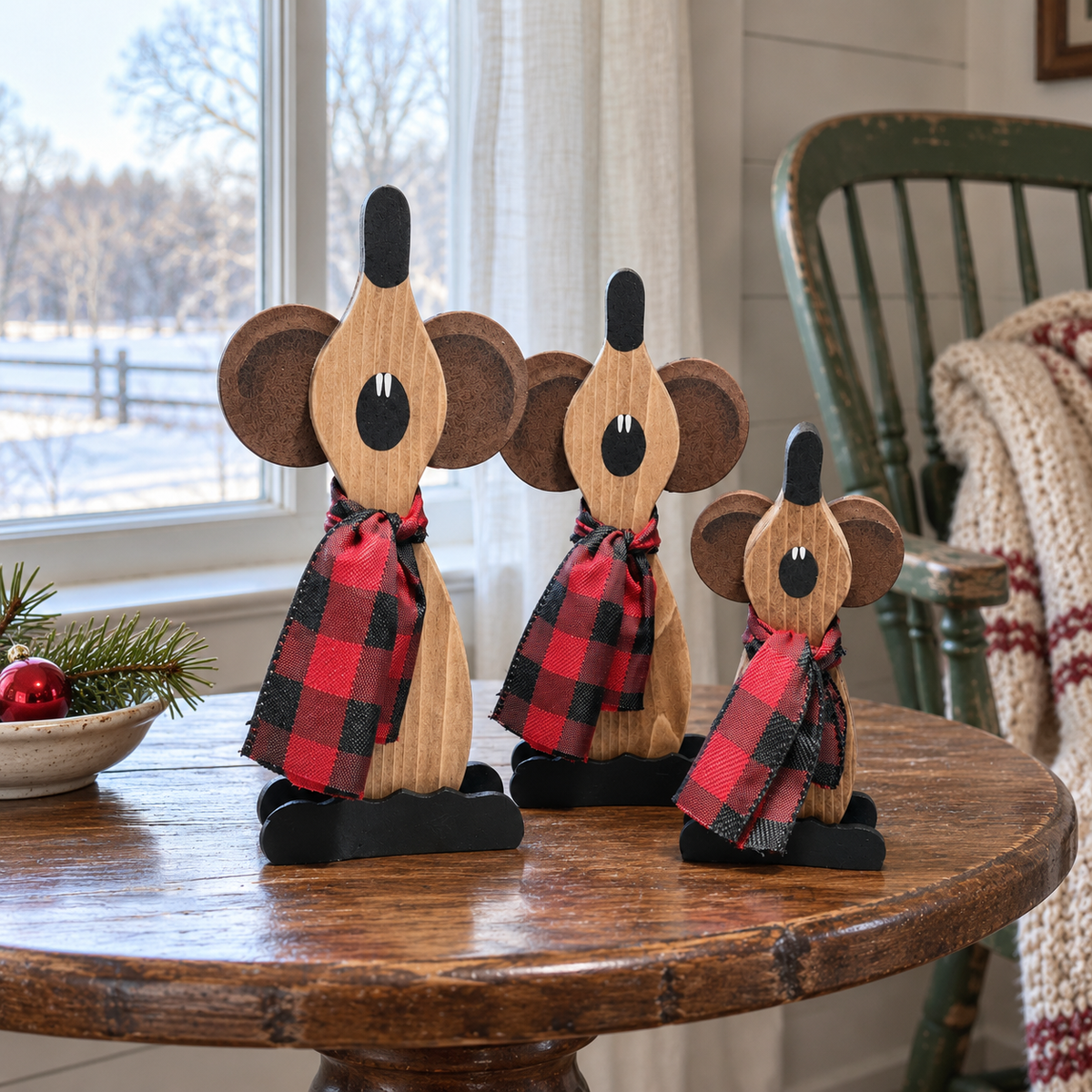 🎄 Christmas Eve Mouse Choir™ – Cozy Caroling Mice Christmas Figurine Set