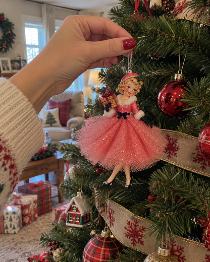 Vintage Christmas Lady Ornaments – 1950s-Inspired Holiday Charm 🎄