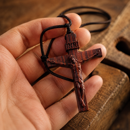 ✝️100% Handmade Wooden Crucifix Necklace – A Symbol of Faith & Hope (𝐃𝐚𝐧𝐢𝐞𝐥 𝐁𝐫𝐨𝐨𝐤𝐬 𝐇𝐚𝐧𝐝𝐦𝐚𝐝𝐞®)