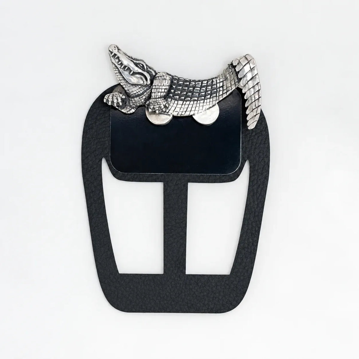 ✨ Sculptural Animal Brooch | A Bold Finishing Touch for Suits & Blazers